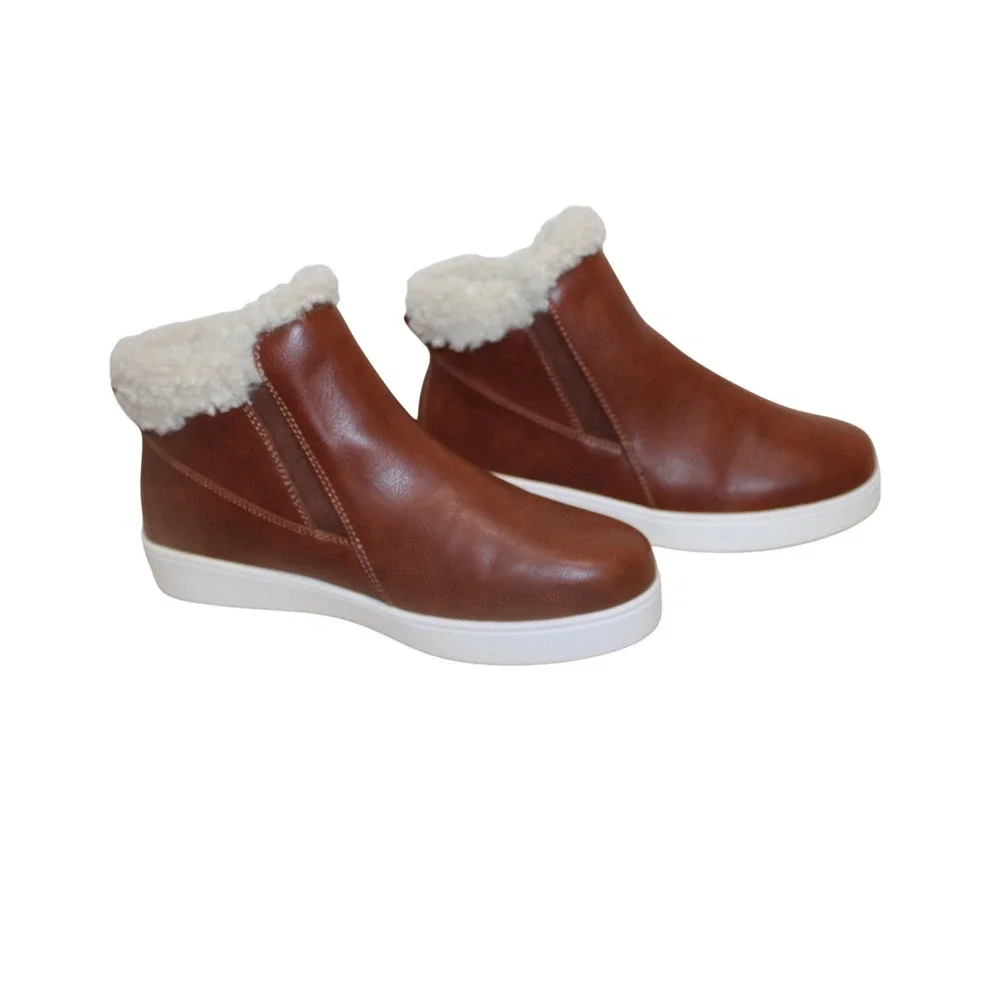 Muk Luks Montana Big Sky‎ Booties 8 Brown Faux Shearling Trim Slip On Bootie